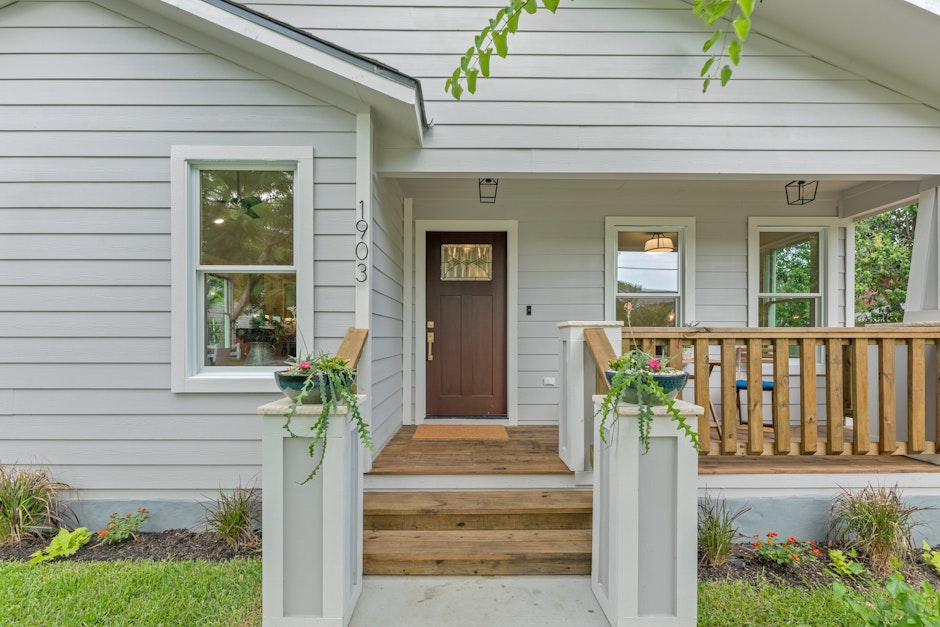 1903 South Church Street, TX 78626, Presented by Kimberly